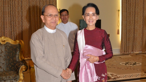 photo of Aung San Suu Kyi and Thein Sein